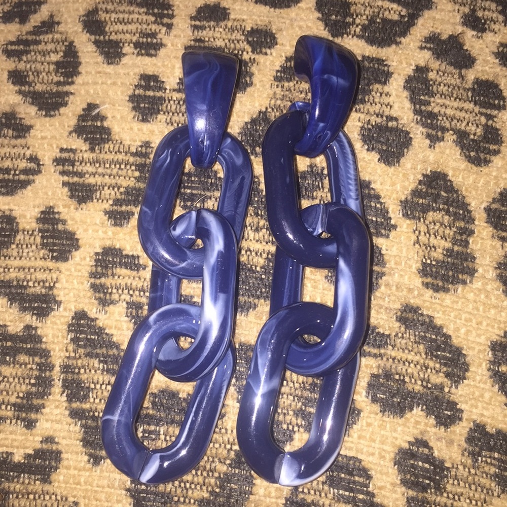 Vintage like new blue chain acrylic earrings